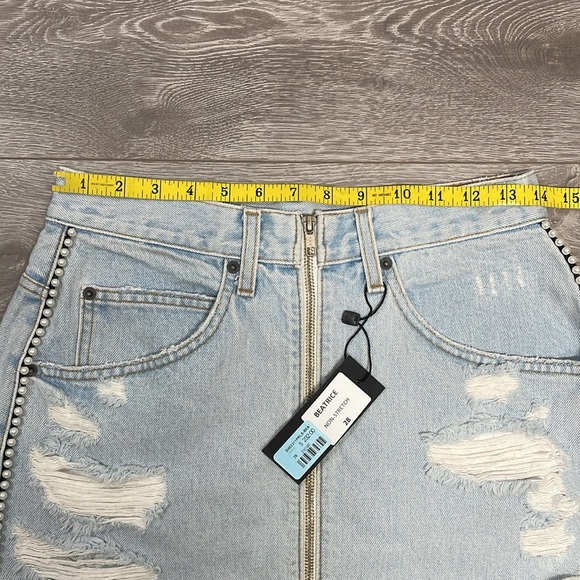NWT Carmar Beatrice Pearl Side Trim Zip Front Distressed Denim Jean Skirt 28 - Picture 11 of 16